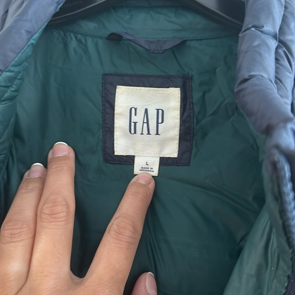 EUC Men’s GAP Puffer Jacket - Picture 2 of 4